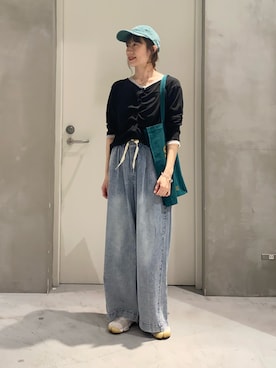 「CIAOPANIC TYPY（チャオパニックティピー）のアイテム（キャップ）」を使った、ささきともみさん（レディース・158cm）の春コーディネート