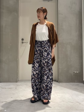 「大人カジュアルコーデ」｜「アイテム（アクセサリー）」を使った、ささきともみさん（レディース・158cm）の夏コーディネート