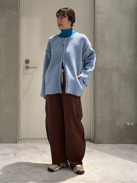 「アイテム（スウェットパンツ）」を使った、ささきともみさん（レディース・158cm）の冬コーディネート