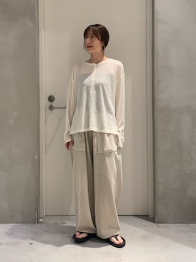 「CIAOPANIC TYPY（チャオパニックティピー）の【一枚でもレイヤードしても◎】2WAYシアーヘンリーネックTEE（Tシャツ/カットソー、ホワイト系）」を使った、ささきともみさん（レディース・158cm）の夏コーディネート