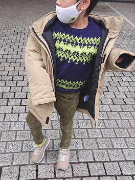 「コーデュロイパンツ」｜こあらさん（キッズ・100cm）の冬コーディネート