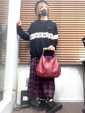 「Yves Saint Laurent（イヴサンローラン）のアイテム（バッグ）」を使った、はまぐりさん（メンズ・173cm）の秋コーディネート