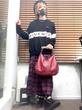 はまぐりさんの（GIVENCHY | ジバンシイ）を使ったコーディネート