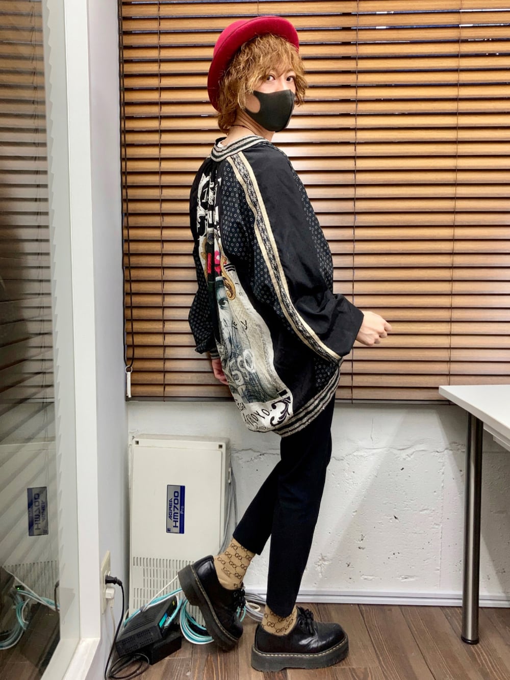 Dr.Martens ドクターマーチン HOLLY 2ホール 厚底 美品】Dr Martens ドクターマーチン HOLLY 厚底シューズ 2ホール