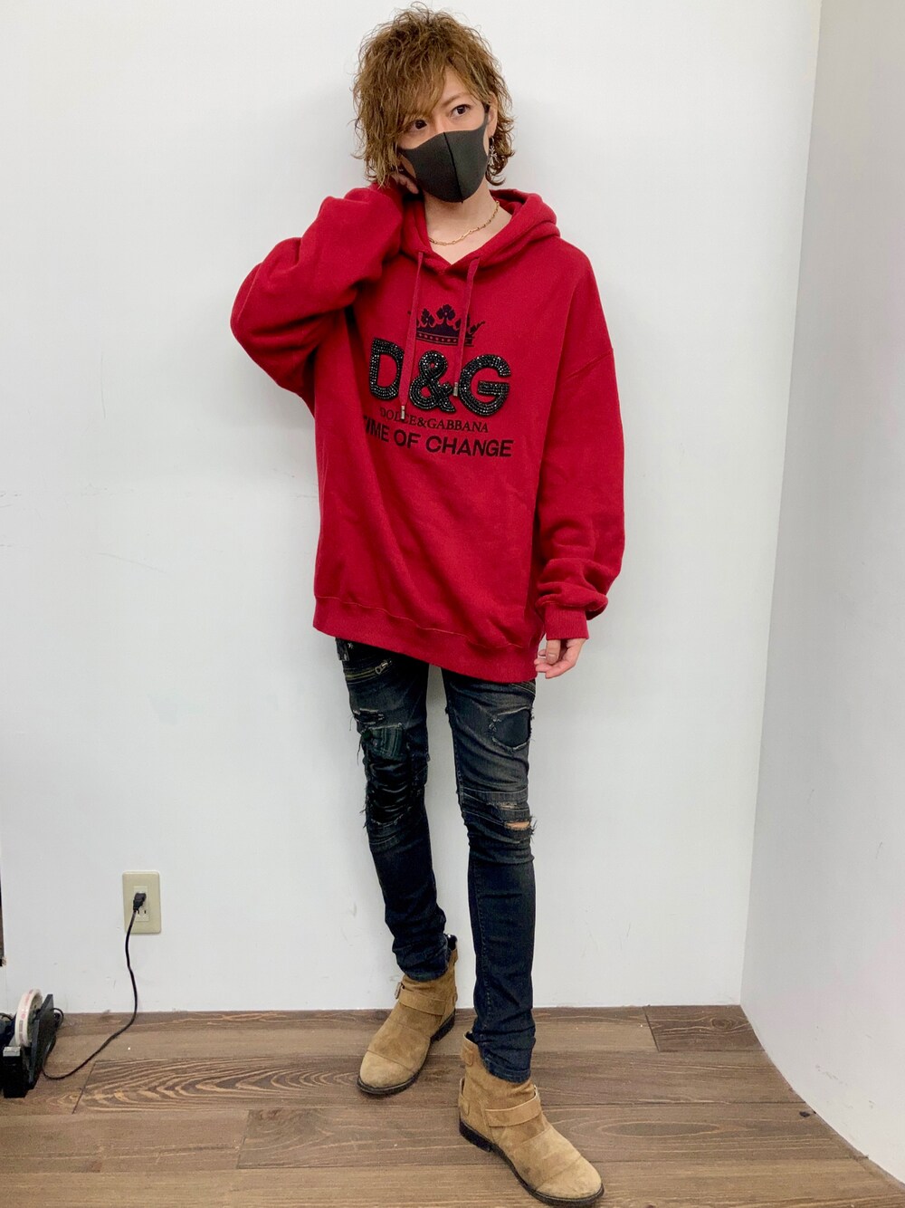 「パーカー、秋コーデ、大人カジュアル、ビッグシルエット、きれいめカジュアル、秋服、オーバーサイズ、BALMAIN×H&M、H&M、L.G.B.、レザーパンツ、デニム、デニムパンツ、ショートブーツ、BALMAIN」｜「L.G.B.のL.G.B./ルグランブルー/＠ST103-B2D/M（デニムパンツ、ブラック系）」を使った、はまぐりさん（メンズ・173cm）の秋コーディネートの1枚目の写真