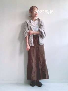 「アイテム（シャツ/ブラウス、シルバー系）」を使った、saccoさん（レディース・163cm）の春コーディネート