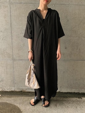 「Bonjour Sagan（ボンジュールサガン）のバックデザインVネックワンピース（ワンピース）」を使った、sonさん（レディース・159cm）の春コーディネート