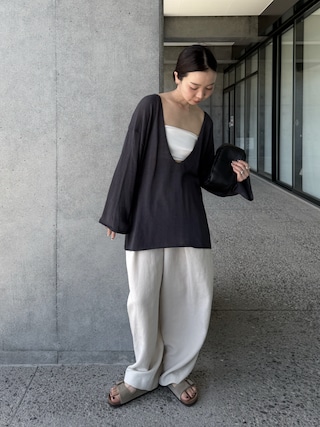 「select MOCA by son（セレクトモカバイソン）のディープVネックルーズニット（ニット/セーター）」を使った、sonさん（レディース・159cm）の夏コーディネート
