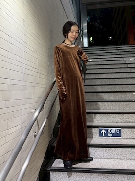 「アイテム（スリッポン）」を使った、sonさん（レディース・159cm）の秋コーディネート