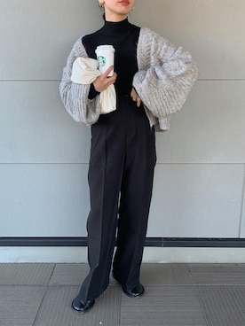 「ニットカーディガン」｜「アイテム（スリッポン）」を使った、sonさん（レディース・159cm）の冬コーディネート