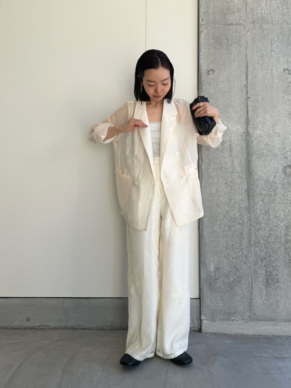 TODAYFULのアイテムを使った「刺繍パンツ」の人気ファッション