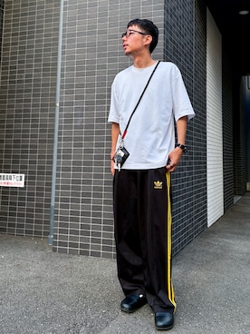 「アイテム（PC・スマホグッズ/家電）」を使った、 K-taさん（メンズ・170cm・40代）の夏コーディネート