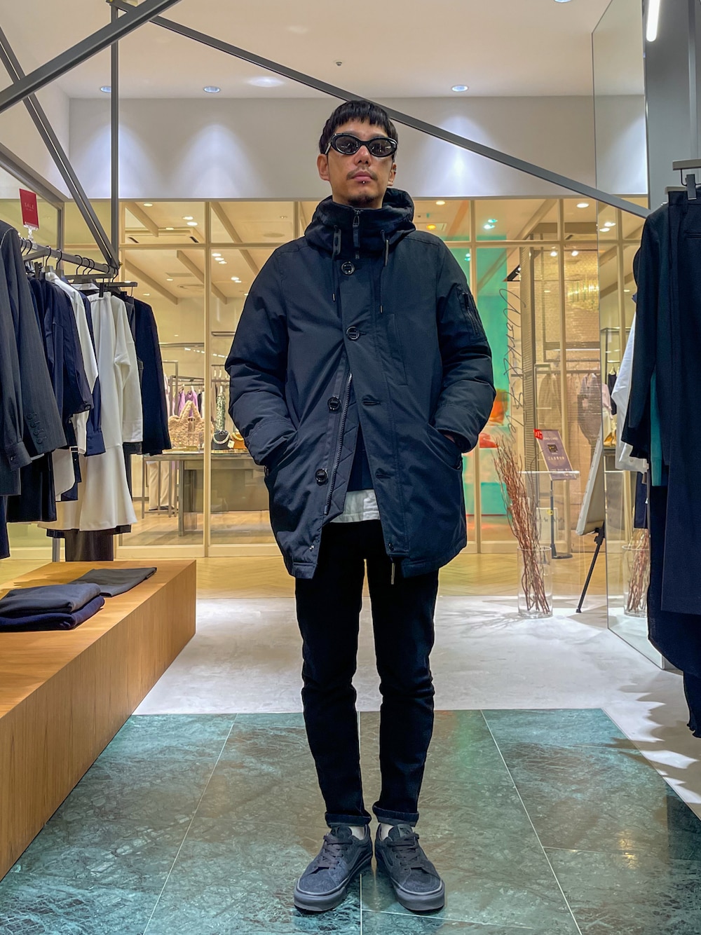 NANO universe（ナノユニバース）の「西川ダウン［HYBRID］ EAST