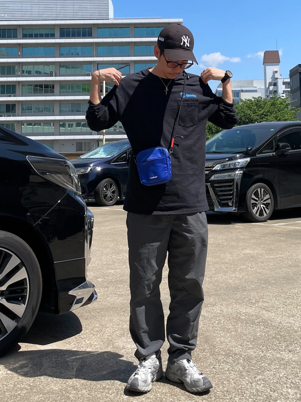 「プチプラ、大人コーデ、シンプルスタイル、大人カジュアル、おでかけコーデ、スニーカー、ラフコーデ、ロンT、New Balance、キャップ、オトナカジュアル、シンプル、Topologie、NEW ERA、ニューバランス」｜「NEW BALANCEのNew Balance ML610（スニーカー、グレー系）」を使った、 K-taさん（メンズ・170cm）の夏コーディネートの1枚目の写真