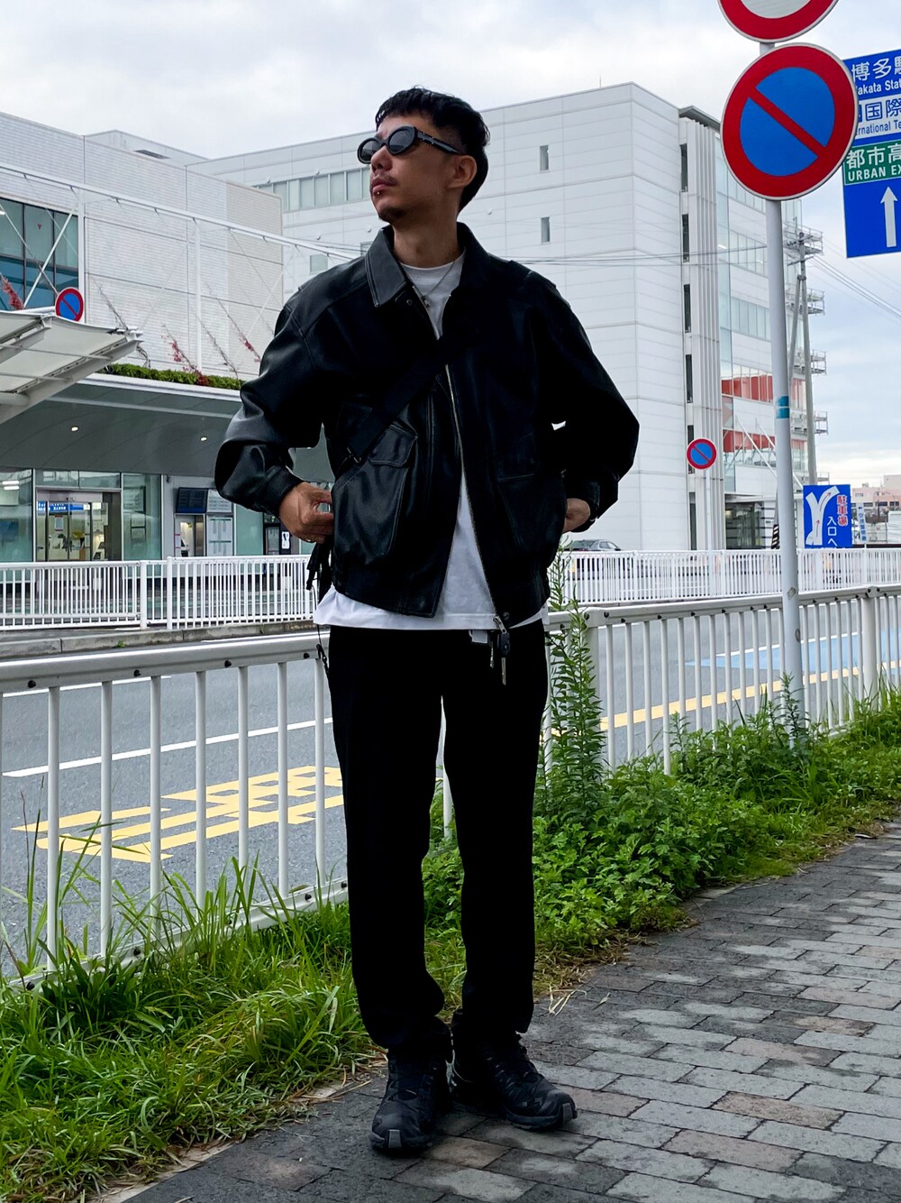  K-taさんの「SALOMON/サロモン メンズ XA PRO 3D V9 GTX エックスエー プロ ブイナイン ゴアテックス メンズ 防水 アウトドア L47270100/L47119000/L47270300/L47270600/L47468600（SALOMON）」を使ったコーディネートの1枚目の写真