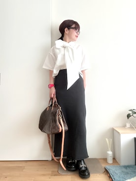 「MAISON SPECIAL（メゾンスペシャル）のStudded Half-Sleeve Bow Tie Shirt/スタッズハーフスリーブボウタイシャツ（シャツ/ブラウス、ホワイト系）」を使った、Mitsiさん（レディース・153cm）の夏コーディネート