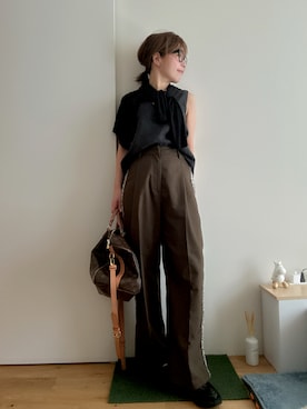 「アイテム（スラックス）」を使った、Mitsiさん（レディース・153cm）の夏コーディネート