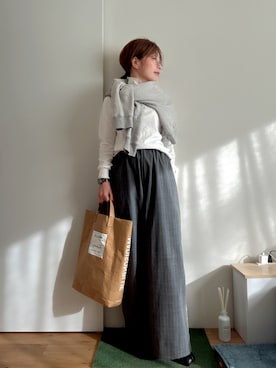 「アイテム（トートバッグ）」を使った、Mitsiさん（レディース・153cm）の秋コーディネート