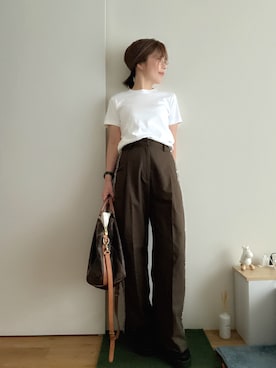 クルーネックTシャツ」のレディース人気ファッション