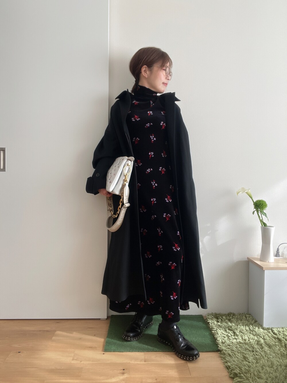 mame（マメ）の「Floral Velour Jacquard High Neck Dress