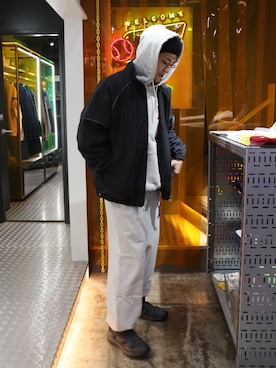 「アイテム（スウェットパンツ）」を使った、ryotakobayashi1995さん（メンズ・186cm）の秋コーディネート