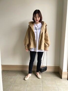 「アイテム（マウンテンパーカー、イエロー系）」を使った、mizuhoさん（レディース・156cm）の春コーディネート