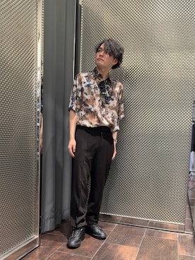 「ARMANI EXCHANGE（アルマーニエクスチェンジ）の【A|X アルマーニ エクスチェンジ】オールオーバープリント 半袖シャツ/BOXY（シャツ/ブラウス、ブラウン系）」を使った、⭐︎yusuke⭐︎さん（メンズ・170cm）の春コーディネート