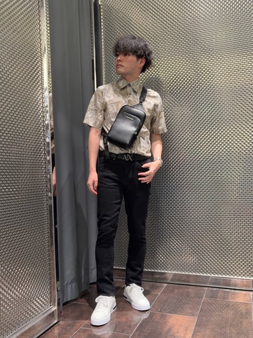 コーデ アルマーニ ボディバッグ ARMANI EXCHANGE ウエストポーチ A X