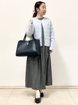 「Reflect（リフレクト）の【お食事会やお出かけに◎】ふんわりジャカード編みカーディガン（カーディガン/ボレロ、グレー系）」を使った、tomominさん（レディース・145cm）の冬コーディネート