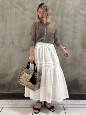 「grove（グローブ）の【洗える/名品】大人の透け感、シアーカーディガン（カーディガン/ボレロ、ブラウン系）」を使った、minaさん（レディース・154cm）の春コーディネート