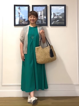 「Dessin（デッサン）の【マシンウォッシャブル】Vネックシアーカーディガン（カーディガン/ボレロ、ベージュ系）」を使った、Hiroさん（レディース・158cm）の夏コーディネート