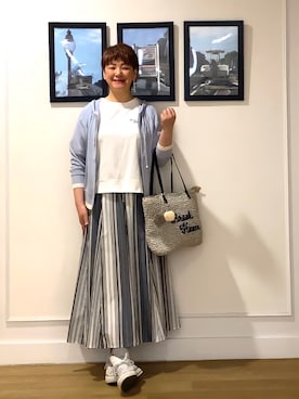 「Dessin（デッサン）の【洗える】ミニ裏毛刺繍ロゴプルオーバー（Tシャツ/カットソー、ホワイト系）」を使った、Hiroさん（レディース・158cm）の春コーディネート