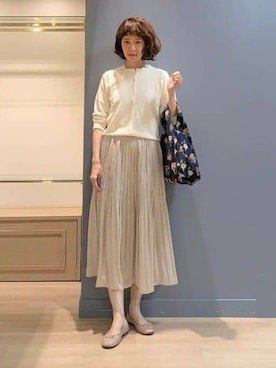 「アイテム（スカート、ゴールド系）」を使った、michiさん（レディース・160cm）の冬コーディネート