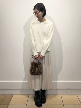 「index（インデックス）のモックネックボクシーラメニット【洗濯機OK】《7col》（ニット/セーター、ホワイト系）」を使った、ももちぃさん（レディース・160cm）の冬コーディネート