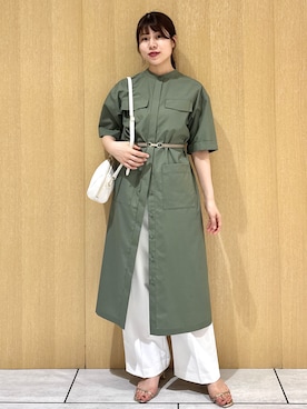 「UNTITLED（アンタイトル）の【洗える/前開きボタン】シャンブレーシャツワンピース（ワンピース、グリーン系）」を使った、nanaさん（レディース・163cm）の春コーディネート