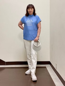 「adabat（アダバット）の【吸水速乾】UVメッセージロゴモックT（Tシャツ/カットソー、ブルー系）」を使った、SALTさん（レディース・164cm）の夏コーディネート
