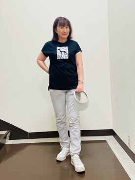 「adabat（アダバット）の接触冷感/抗菌防臭/消臭 アイスクリアコットンチュニックT（Tシャツ/カットソー、ブラック系）」を使った、SALTさん（レディース・164cm）の春コーディネート