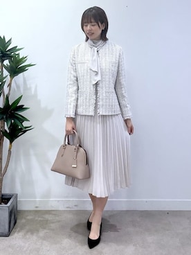 「UNTITLED（アンタイトル）の【仕事着/スーツ】ファンシーツイード ジャケット（ノーカラージャケット、ベージュ系）」を使った、yukaさん（レディース・170cm）の冬コーディネート