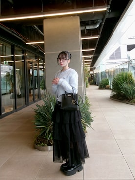 「SNIDEL（スナイデル）のアイテム（スカート）」を使った、Sashaさん（レディース・160cm）の春コーディネート