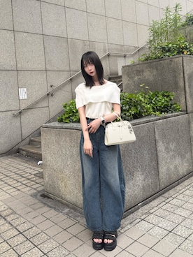 「by LEGNA（バイレグナ）のノースリーブ風  ケープデザインサマーニットトップス（ニット/セーター、ホワイト系）」を使った、Sashaさん（レディース・160cm）の春コーディネート