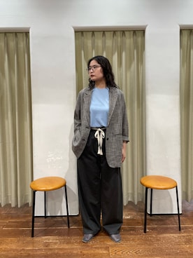「URBAN RESEARCH DOORS（アーバンリサーチドアーズ）のカラミニュアンスジャケット（テーラードジャケット、グレー系）」を使った、ときさん（レディース・160cm）の秋コーディネート