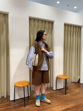 「URBAN RESEARCH DOORS（アーバンリサーチドアーズ）の『洗濯可/UVカット』『UR TECH』Aircare2WAYニットベスト（ベスト、ブラウン系）」を使った、ときさん（レディース・160cm）の秋コーディネート