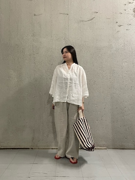 「URBAN RESEARCH DOORS（アーバンリサーチドアーズ）のリネンイージーパンツ（その他パンツ、ベージュ系）」を使った、ときさん（レディース・160cm）の春コーディネート