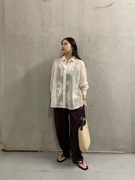 「URBAN RESEARCH DOORS（アーバンリサーチドアーズ）のメッシュエンブロイダリーシャツ（シャツ/ブラウス、ベージュ系）」を使った、ときさん（レディース・160cm）の春コーディネート
