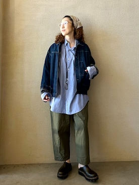「JOURNAL STANDARD LUXE（ジャーナルスタンダード　ラックス）のヴィンテージバフ グランディパンツ（その他パンツ、グリーン系）」を使った、OEさん（レディース・161cm）の春コーディネート