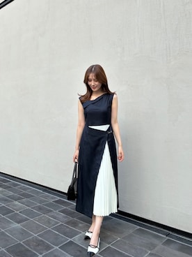 「Her lip to（ハーリップトゥー）のElena Pleated Wrap Dress（ワンピース、ブルー系）」を使った、Her lip toさん（レディース・160cm）の夏コーディネート