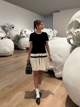 「Her lip to（ハーリップトゥー）のPleated Eyelet Knit Dress（ワンピース、ブラック系）」を使った、Her lip toさん（レディース・160cm）の夏コーディネート
