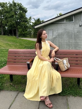 「Her lip to（ハーリップトゥー）のNotting Hill Belted Dress（ワンピース、イエロー系）」を使った、Her lip toさん（レディース・160cm）の夏コーディネート