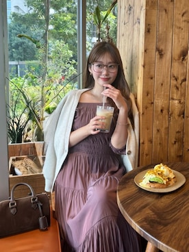 「Her lip to（ハーリップトゥー）のLyra Gold Button Cardigan（カーディガン/ボレロ、ベージュ系）」を使った、Her lip toさん（レディース・160cm）の夏コーディネート