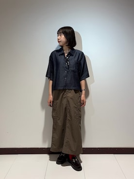 「ITEMS URBANRESEARCH（アイテムズ アーバンリサーチ）のベルト付きカーゴスカート（スカート、ブラウン系）」を使った、otowaさん（レディース・153cm）の春コーディネート